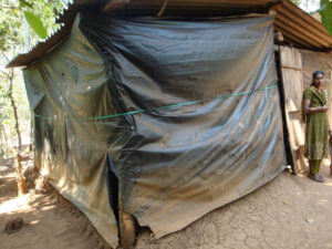 Indien 2015 - Hütten auf dem Berg der Armut