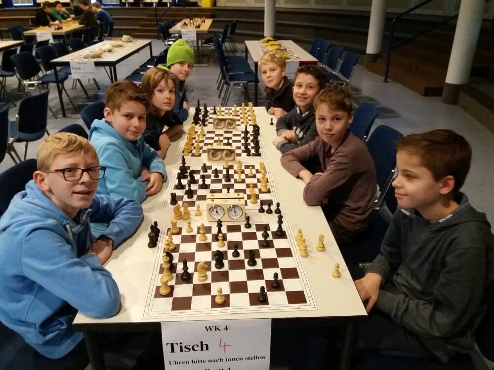 Schul-Schach-Turnier 2017 - Vorrunde am AEG - 1. und 2. Mannschaft