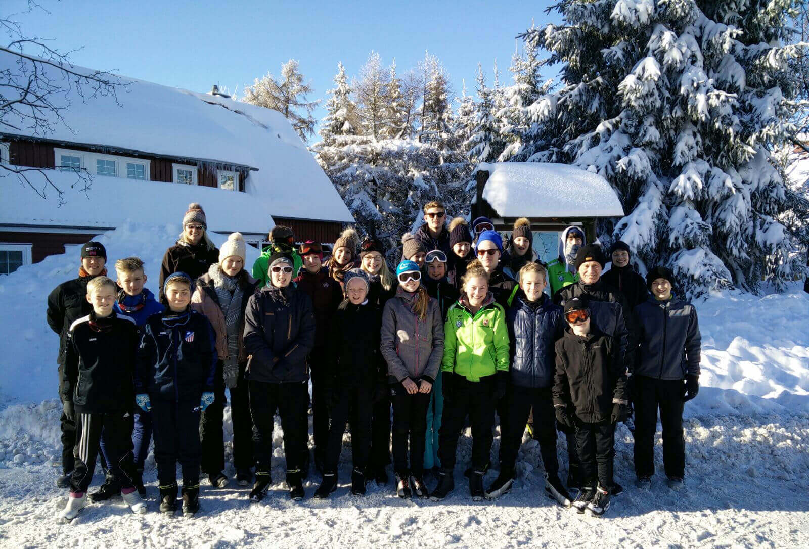 JtfO - Ski-Langlauf - Unsere Teams in wunderschöner Schneelandschaft