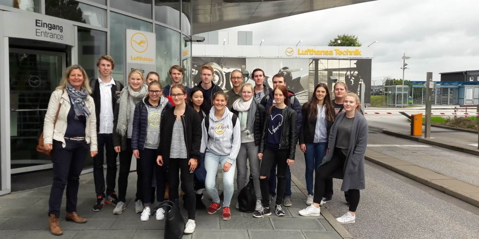 Chemiekurs bei der Lufthansa