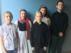 Teilnehmer des Platt-Lesewettbewerbs auf Kreisebene