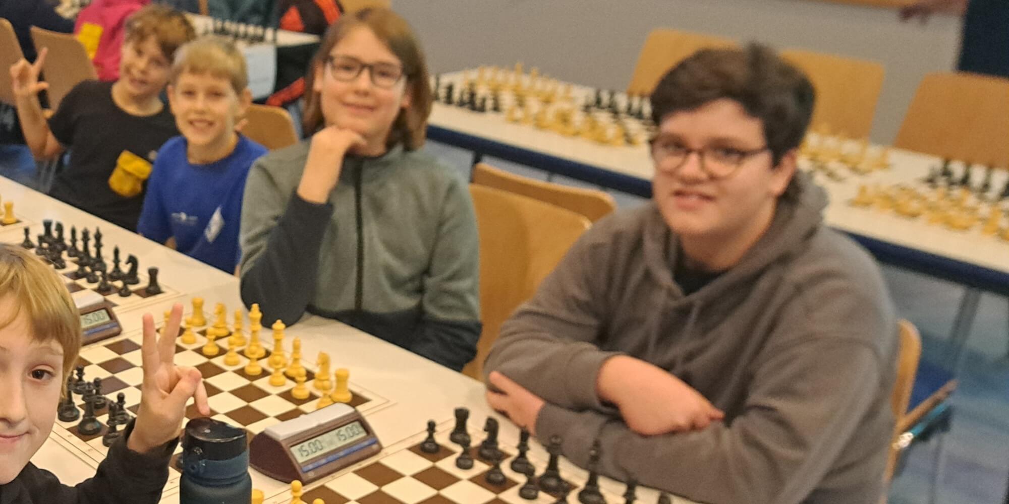 Beitragsbild - Schach-Wettbewerb Bezirksrunde 2025